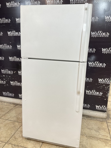 [99940] Ge Used Refrigerator Top and Bottom 30x66 (White) 