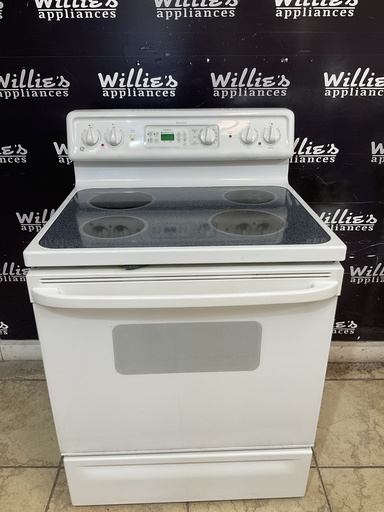 [100228] Ge Used Electric Stove 220volts (40/50 AMP) 30inches {no cord} (White) 