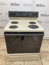 Hotpoint Used Electric Stove 220volts (40/50 AMP) 30inches {no cord} (Bisque/Black)
