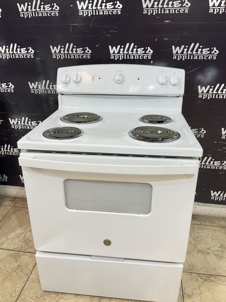 Ge Used Electric Stove 220volts (40/50 AMP) 30inches {no cord} (White) 