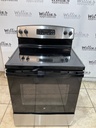 Ge Used Electric Stove 220volts (40/50 AMP) 30inches {3 prong} (Stainless steel) 