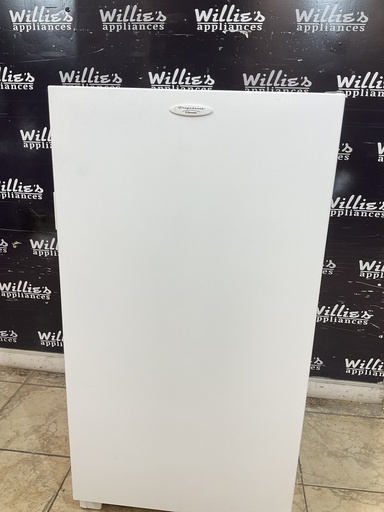 [101047] Frigidaire Used Freezer Upright 28x55 (White) 