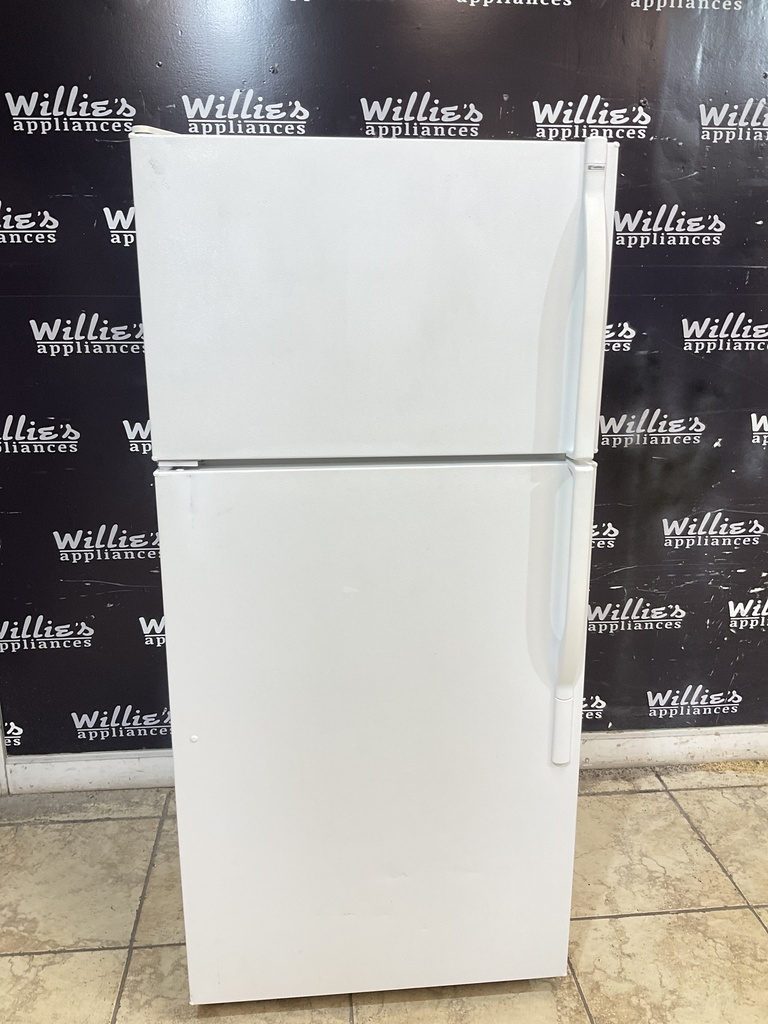 Kenmore Used Refrigerator Top and Bottom 28x61 1/2” (White) 