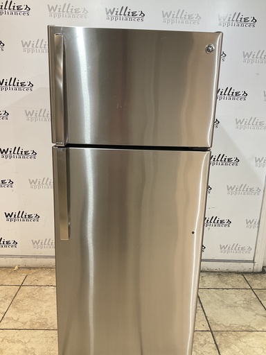 [101140] Ge Used Refrigerator Top and Bottom 28x66 1/2” (Stainless Steel) 