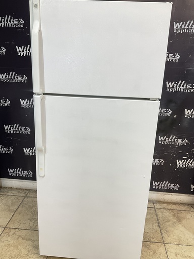[101254] Ge Used Refrigerator Top and Bottom 28x67 1/2” (White) 