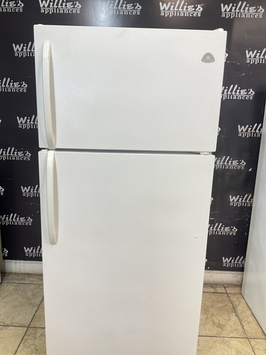 [101332] White Westinghouse Used Refrigerator Top and Bottom 30x66 (White) 