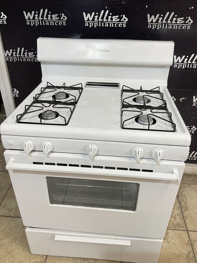 [101529] Frigidaire Used Natural Gas Stove 220volts (40/50 AMP) 30inches (White)