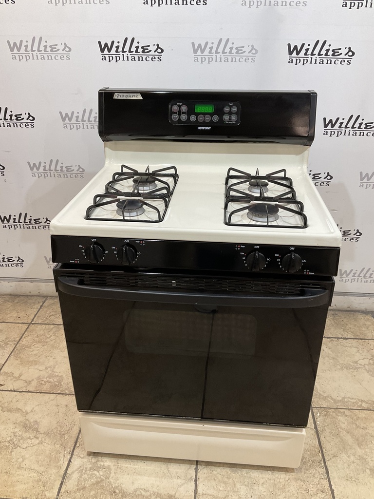 Hotpoint Used Gas Propane Stove 30inches (Bisque/Black) 