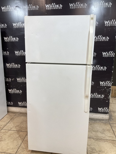 [102018] Ge Used Refrigerator Top and Bottom 28x64 1/2” (White) 