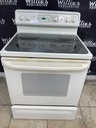 Ge Used Electric Stove 220volts (40/50 AMP) 30inches {no cord} (Bisque) 