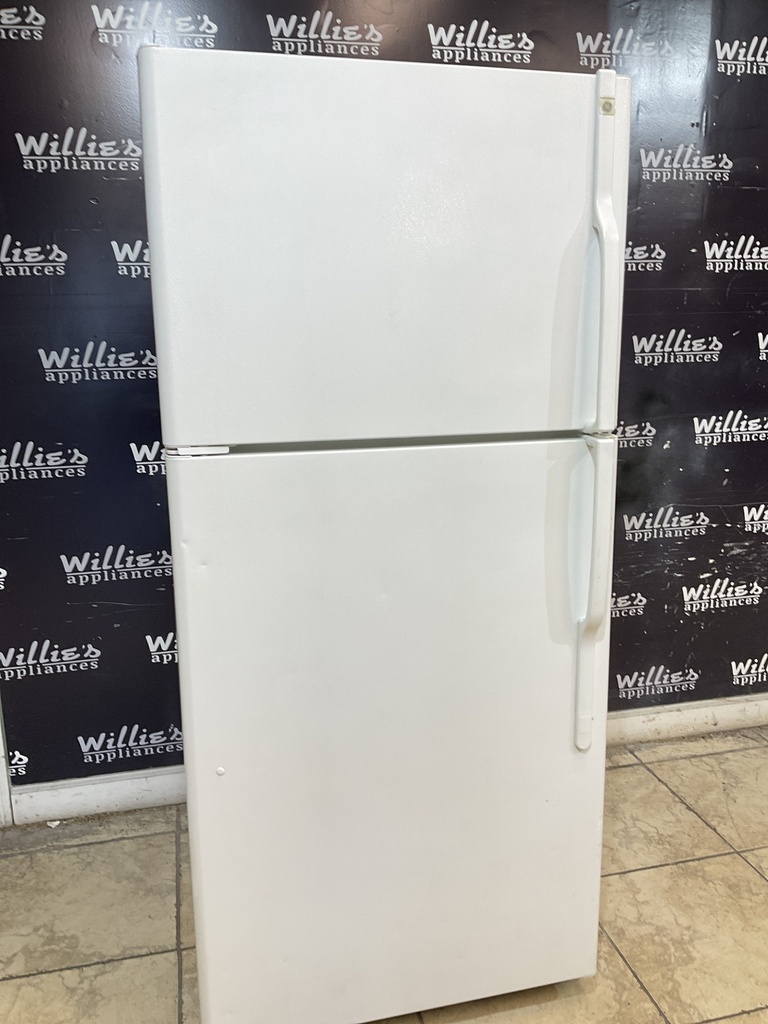 Ge Used Refrigerator Top and Bottom 30x66 (White) 