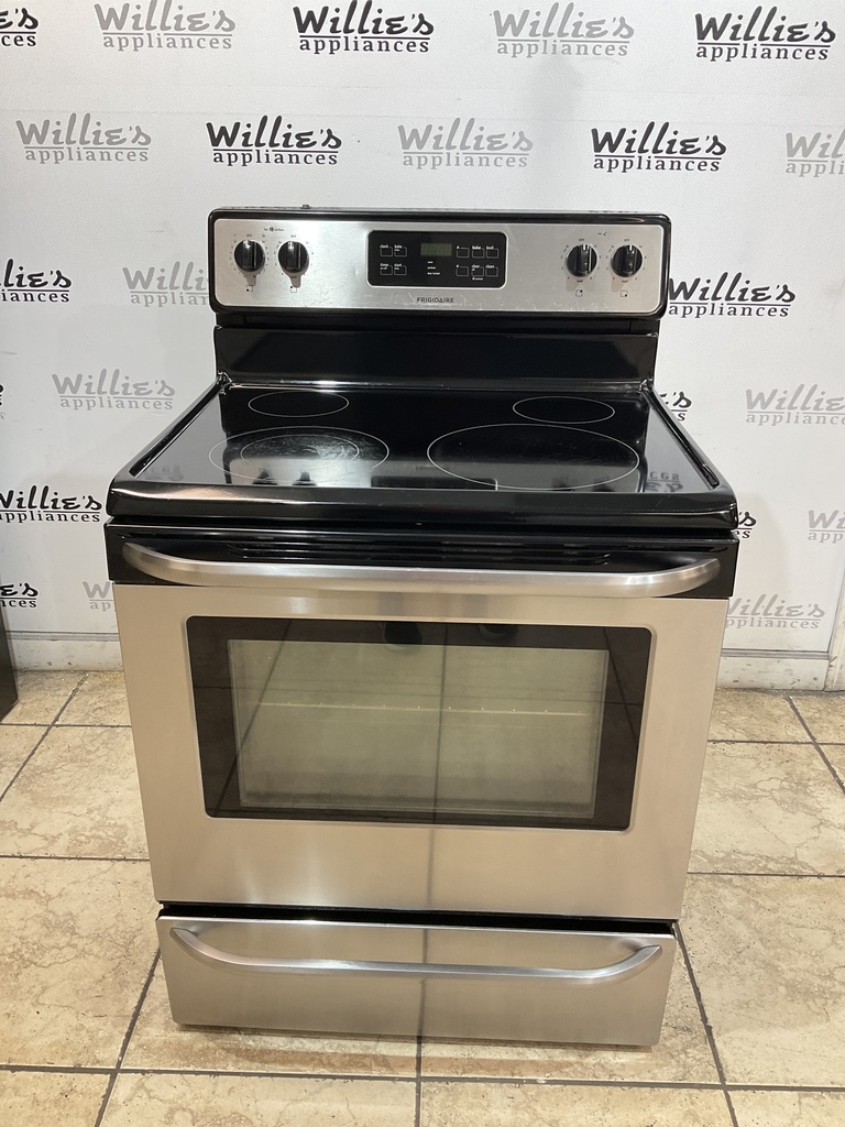 Frigidaire Used Electric Stove 220volts (40/50 AMP) 30inches {no cord} (Stainless steel) 