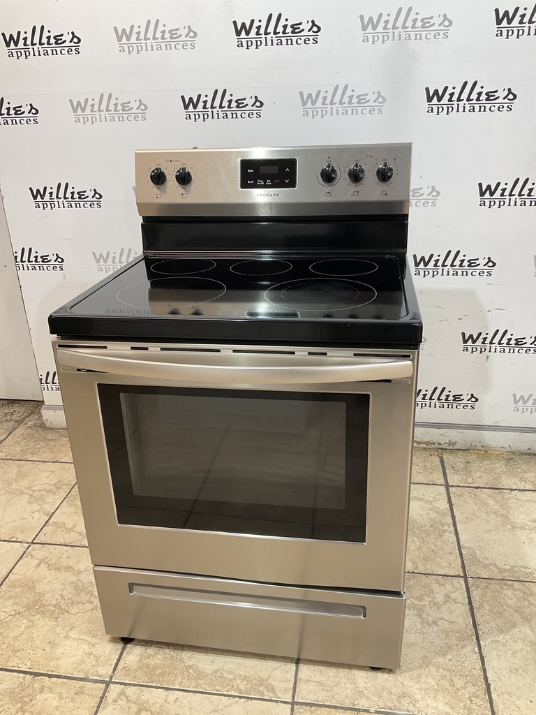 Whirlpool Used Electric Stove 220volts (40/50 AMP) 30inches {no cord} (Stainless Steel) 
