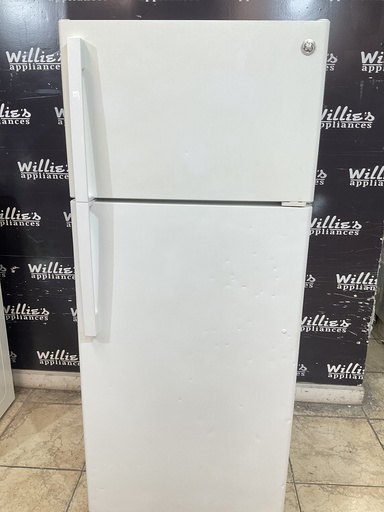[102516] Ge Used Refrigerator Top and Bottom 28x67” (White) 