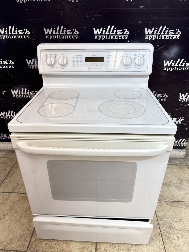 Ge Used Electric Stove 220volts (40/50 AMP) 30inches {3 prong} (White) 
