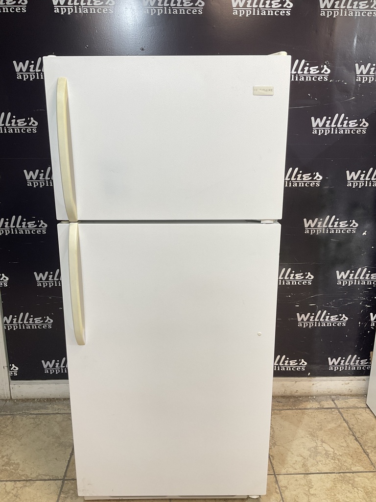 Frigidaire Used Refrigerator Top and Bottom 28 1/2” x 65”