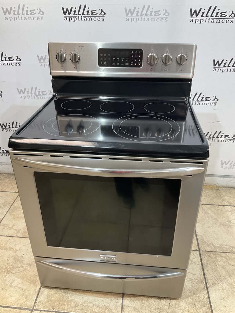 Frigidaire Used Electric Stove 220 volts (40/50 AMP) 30inches {no cord} (Stainless steel) 