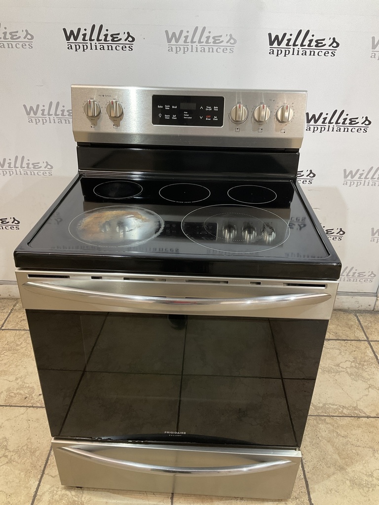 Frigidaire Used Electric Stove 220volts (40/50 AMP) 30inches {3 prong} (Stainless steel) 