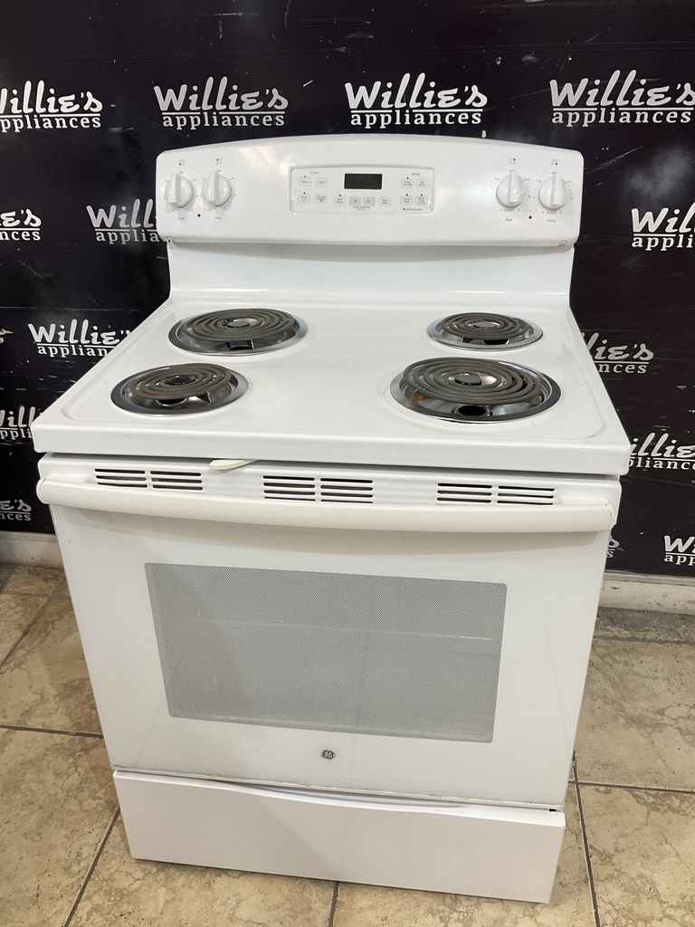 Ge Used Electric Stove 220volts (40/50 AMP) 30inches {no cord} (White) 