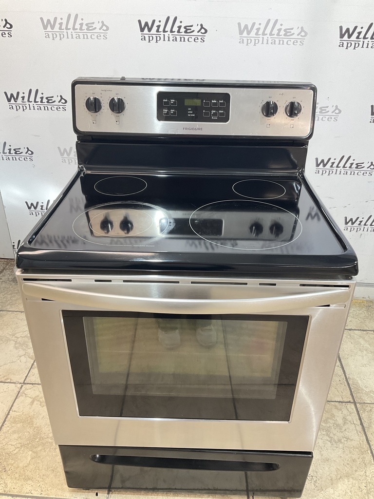 Frigidaire Used Electric Stove 220volts (40/50 AMP) 30inches {no cord} (Stainless steel)