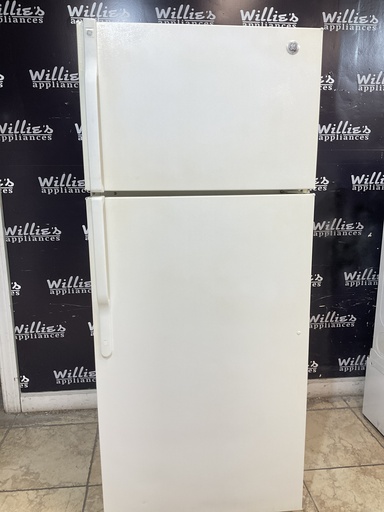 [102816] Ge Used Refrigerator Top and Bottom 28x67 1/2” (White) 