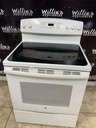 Ge Used Electric Stove 220volts (40/50 AMP) 30inches {4 prong} (White)