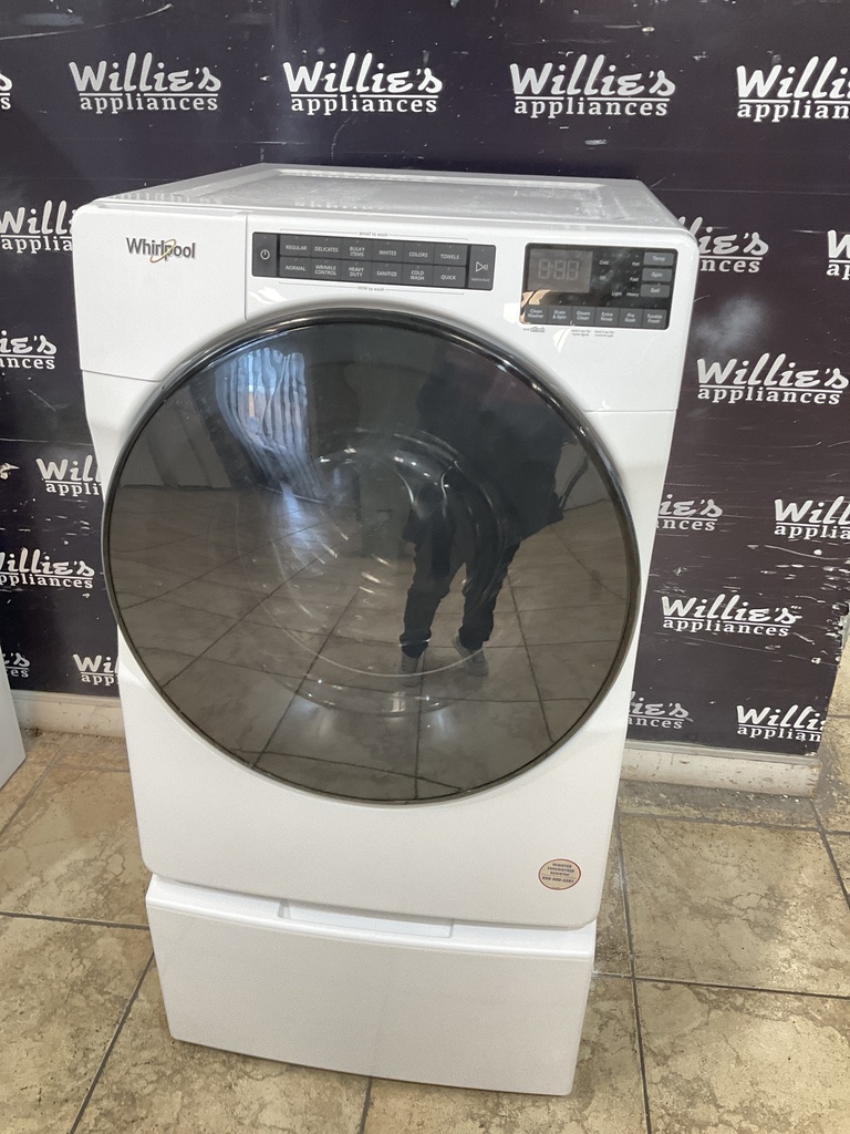 Whirlpool Used Washer Front-load 27inches (White) 