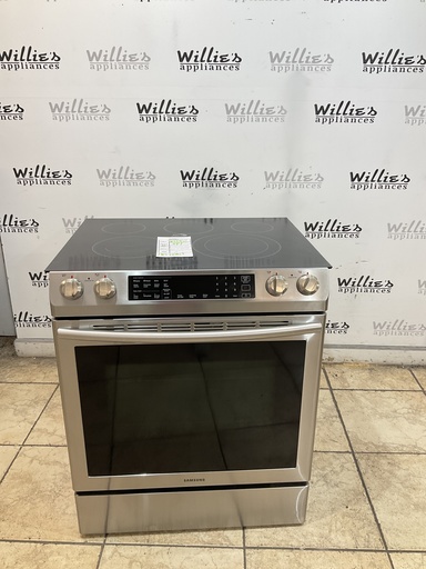 [103352] Samsung Used Electric Stove 220volts(40/50 AMP) 30inches {no cord} (Stainless steel) 