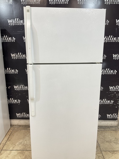 [103397] Ge Used Refrigerator Top and Bottom 28x67 (White) 