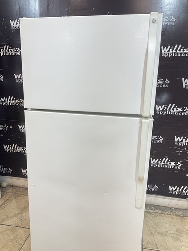 [103616] Ge Used Refrigerator Top and Bottom 28x61 1/2” (White) 