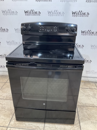[103633] Ge Used Electric Stove 220volts (40/50 AMP) 30inches {no cord} (Black) 