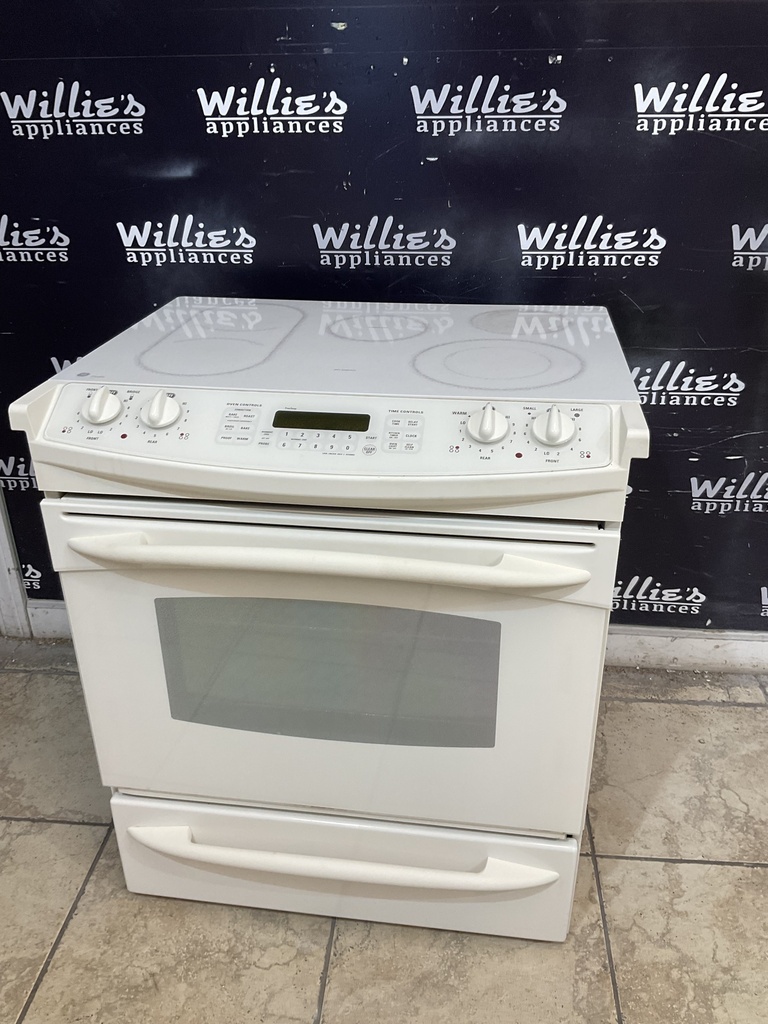 Ge Used Electric Stove 220volts (40/50 AMP) 30inches {4 prong} (Bisque) 