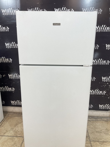 [103872] Hotpoint Used Refrigerator Top and Bottom 28x61 1/2” (White) 