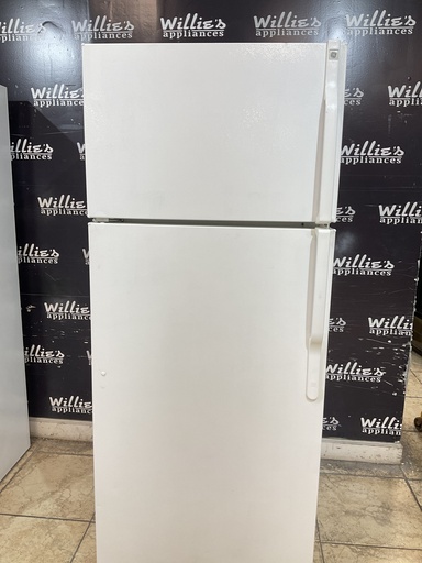 [103899] Ge Used Refrigerator Top and Bottom 28x67 1/2” (White) 
