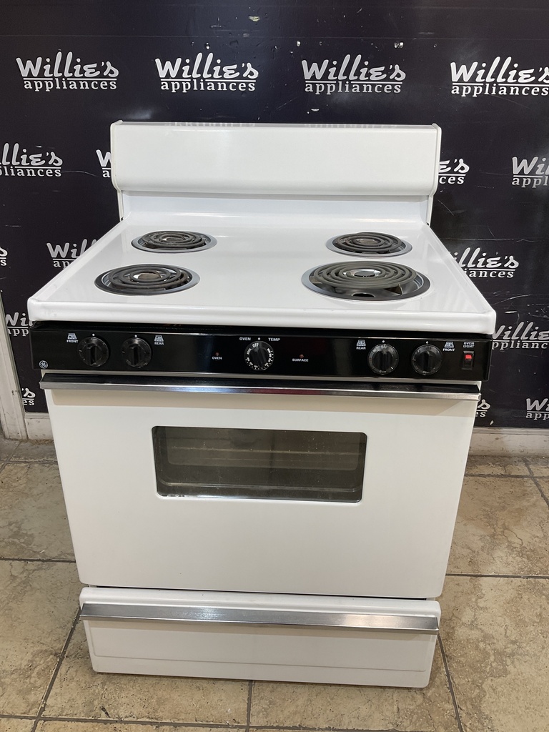 Ge Used Electric Stove 220volts (40/50 AMP) 30inches {no cord} (White) 