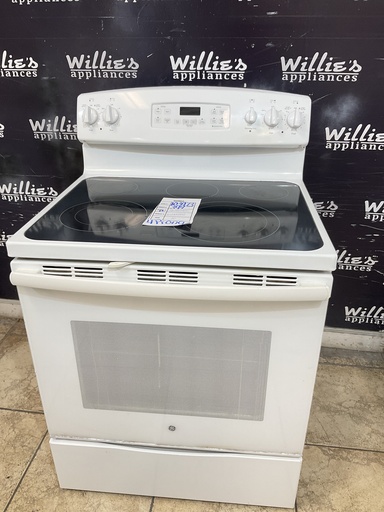 [103973] Ge Used Electric Stove 220volts (40/50 AMP) 30inches {4 prong} (White) 