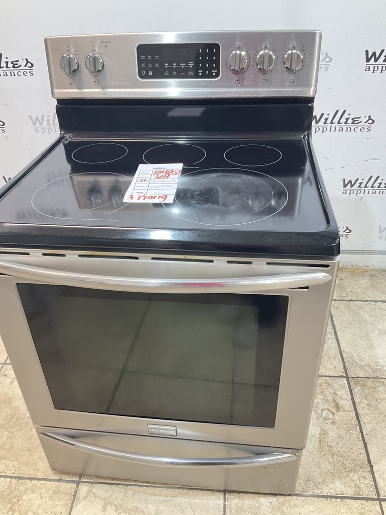 Frigidaire Used Electric Stove 220volts (40/50 AMP) 30inches{3 prong} (Stainless Steel) 
