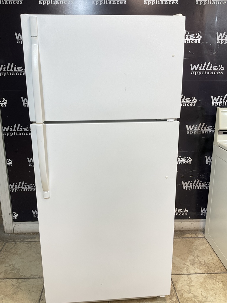 Kenmore Used Refrigerator Top and Bottom 30x66 (White) 