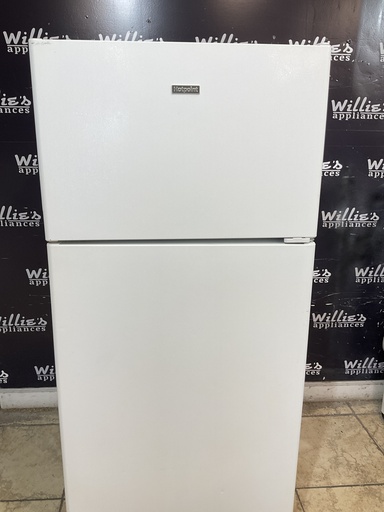 [104101] Hotpoint Used Refrigerator Top and Bottom 28x61 1/2” (white) 