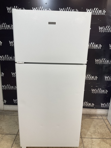 [104151] Hotpoint Used Refrigerator Top and Bottom 28x61 1/2” (White)