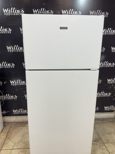 [104310] Hotpoint Used Refrigerator Top and Bottom 28x61 1/2” (White) 