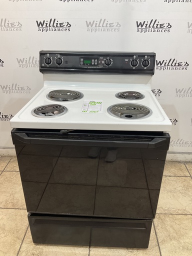 [104449] Ge Used Electric Stove 220volts (40/50 AMP) 30inches {no cord} (White/Black) 