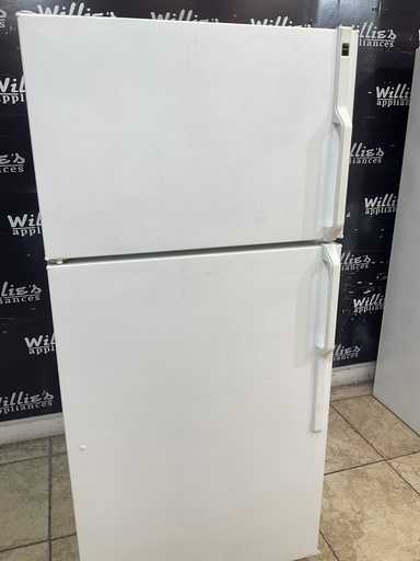 [104457] Hotpoint Used Refrigerator Top and Bottom 28x61 1/2” (White) 
