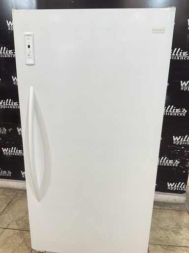 [104451] Frigidaire Used Freezer Upright 32x65 (White) 