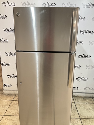 [104512] Ge Used Refrigerator Top and Bottom 28x66 1/2” (Stainless Steel) 