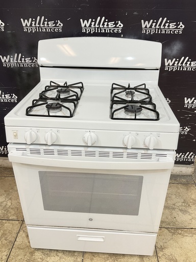 [104503] Ge Used Natural Gas Stove 30inches (white) 