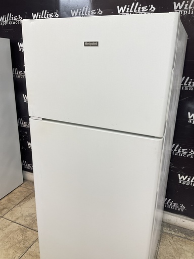 [104523] Hotpoint Used Refrigerator Top and Bottom 28x61 1/2” (White) 