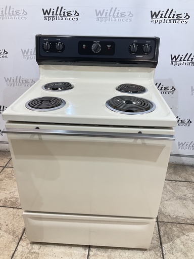 [104719] Hotpoint Used Electric Stove 220volts (40/50 AMP) 30inches {no cord} (Bisque/Black) 