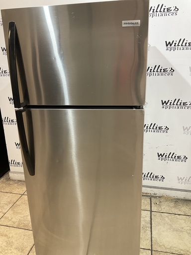 [104791] Frigidaire Used Refrigerator Top and Bottom 28 1/2” x65 (Stainless Steel)