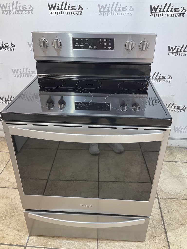 Whirlpool Used Electric Stove 220volts (40/50 AMP) 30inches {3 prong} (Stainless steel) 